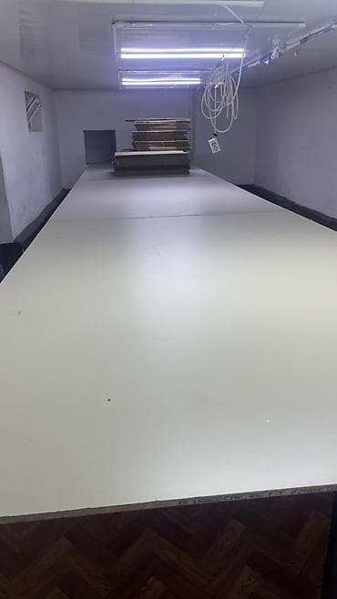 Бизнес үчүн жабдуулар: Срочно 🆘 Продается закройный стол Длина 7 м Ширина 2 м Цена — 1