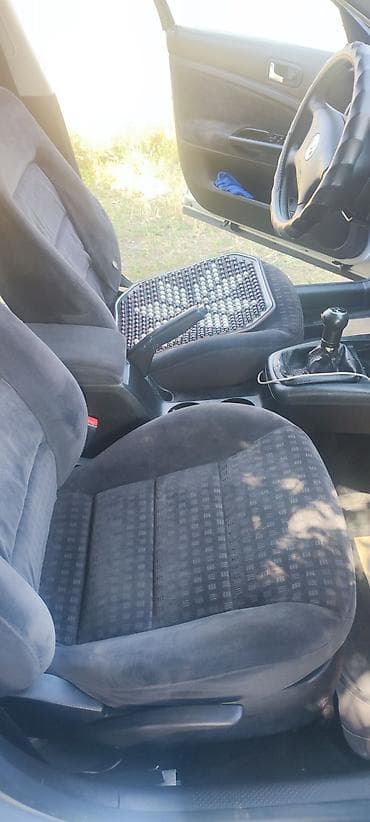 авто рага: Volkswagen Passat: 2001 г., 0.2 - engine capacity л, Кол менен иштөөчү, Бензин, Универсал — 7