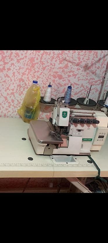 Швейная машина Оверлок