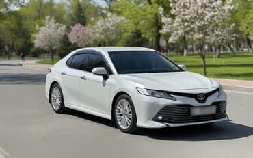 кемпинг дом на колесах: Toyota Camry: 2020 г., 3.5 л, Автомат, Бензиновая, Седан — 1