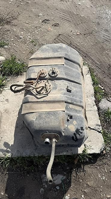 химия авто: Топливный бак Toyota Б/у — 3