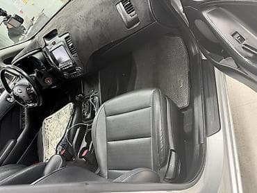 mersedes a class: Kia K3: 2018 г. — 4