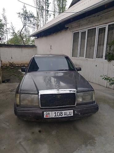 Mercedes-Benz W124: 1991 г., Седан