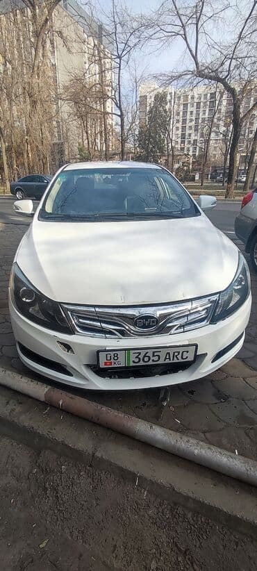 срочно продам авто в связи с переездом: BYD : 2019 г., Седан — 3