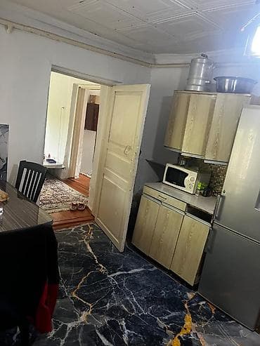 Үйлөр: Продаю дом кирпич удобства в доме 9 сот земли район Новопокровка где — 2