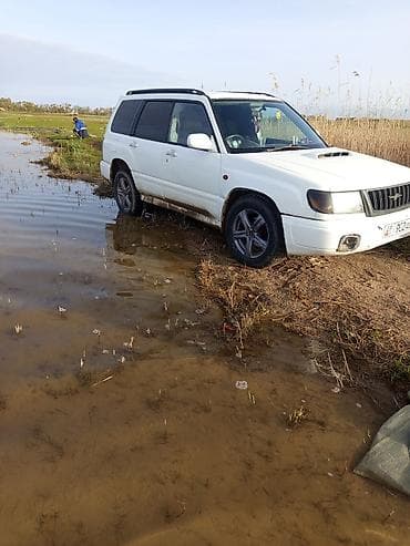 Subaru Forester: 1998 г., 2 л, Механика, Бензин, Внедорожник — 4