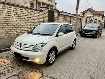 авто ист: Toyota ist: 2003 г., 1.3 л, Автомат, Бензин, Хэтчбэк — 3