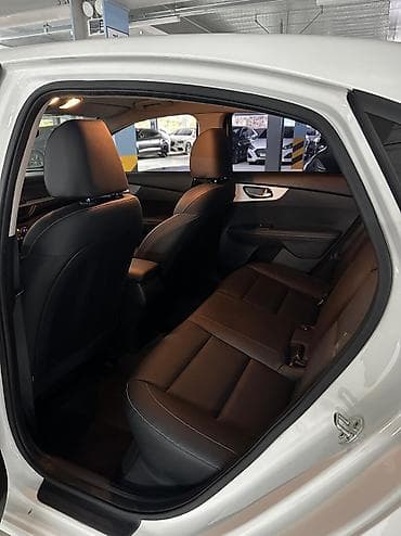 golf variant: Kia K3: 2019 г., 1.6 л, Бензин — 8