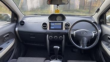 Toyota Ist: 2002 г., 1.5 л, Автомат, Бензин — 10