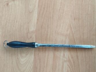 Курчутуучу таштар: Продаю советский Муссат цена 2000 тысячи сом Торг есть (стальной — 1