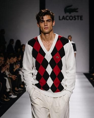 свит: СРОЧНО ДЕШЕВО! Оригинал Lacoste, в идеальном состоянии, слишком — 1