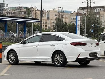 авта: Hyundai Sonata: 2018 г., 2 л, Автомат, Газ, Седан — 5