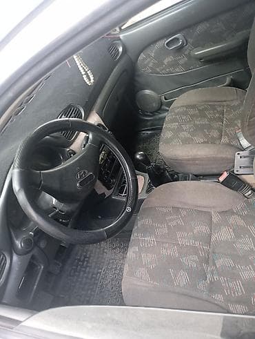 hyundai pony: Hyundai Accent: 1997 г., 1.4 л, Механика, Седан — 3