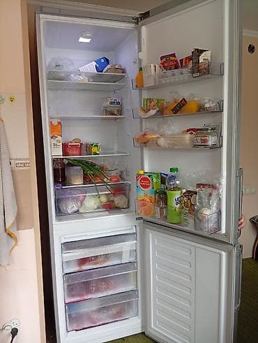 poco 12: Холодильник Beko, Двухкамерный — 3