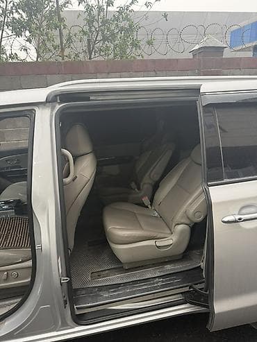 amg petronas: Kia Carnival: 2018 г., 2.2 л, Автомат, Дизель, Минивэн — 6
