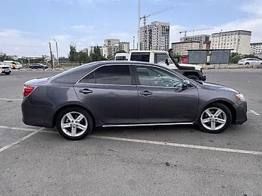 камре: Toyota Camry: 2014 г., Автомат, Бензин, Седан — 3