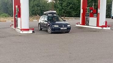 каропка с4: Volkswagen Golf: 1998 г., 1.5 л, Механика, Бензин, Хэтчбэк — 1