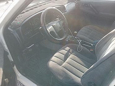 боковой: Volkswagen Passat Variant: 1992 г., 1.8 л, Механика, Бензин, Универсал — 5