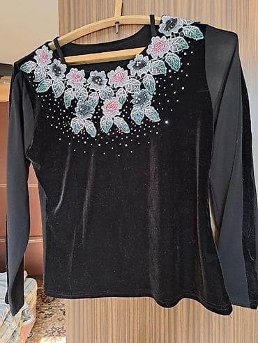 Р-ры48-50,блузки р-ры 46-48-50-52