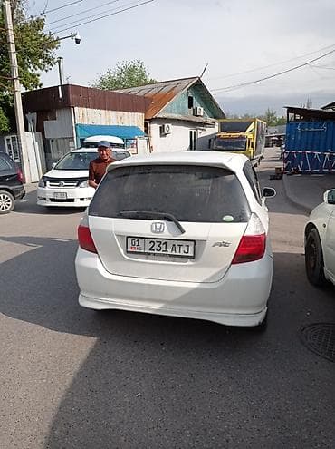 honda fit куплю: Honda Fit: 2002 г., 1.3 л, Вариатор, Бензин, Хэтчбэк — 2