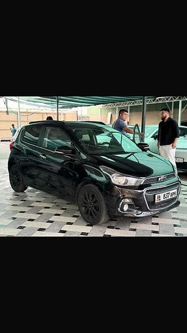 Chevrolet Spark: 2017 г., Вариатор, Бензин, Хэтчбэк — 1