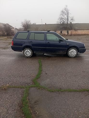 Volkswagen: Volkswagen Golf: 1994 г., 1.8 л, Механика, Бензин — 3