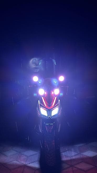 крыло венто: Скутер спортивного стиля 50–150 см³ (визуально — компактный — 4