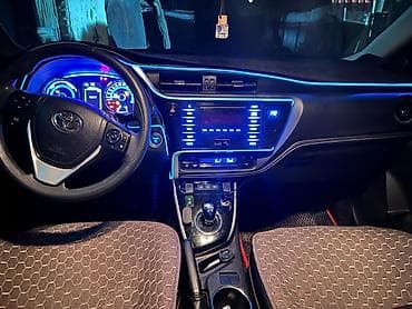 toyota corolla 150: Toyota Corolla: 2019 г., 1.6 л, Вариатор, Гибрид, Седан — 7