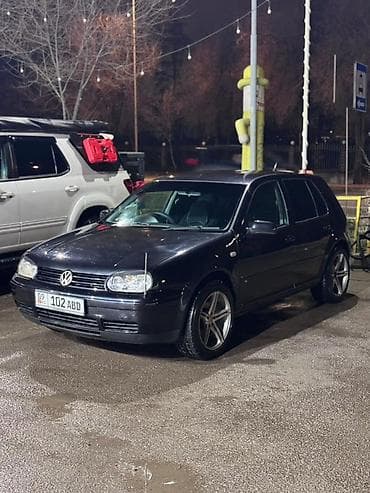 Volkswagen: Volkswagen Golf: 2001 г., 2 л, Механика, Бензин, Хэтчбэк — 10