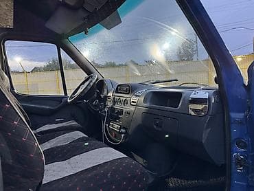джели авто: Mercedes-Benz Спринтер: 2002 г., 2.7 л, Механика, Дизель, Фургон — 9