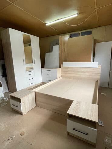 самые дешевые спальные гарнитуры с матрасом в комплекте: Спальный гарнитур, Двуспальная кровать, Шкаф, Комод — 1