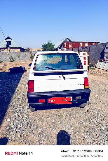 Microcar: Компактный городской хэтчбек 5‑дверный, белый цвет. Основные — 4