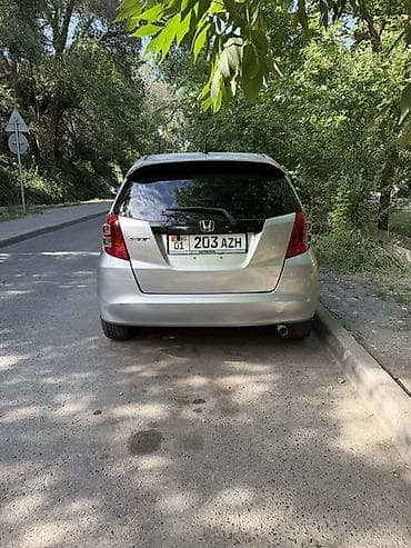 Продажа авто: Honda Fit: 2012 г., 1.5 л, Автомат, Бензин, Хэтчбэк — 6