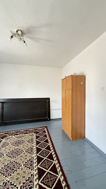 долгий срок квартира: 100 м², 4 комнаты — 9