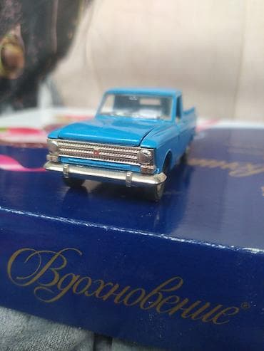 Статуэткалар: Несколько моделей 1/43 — 7