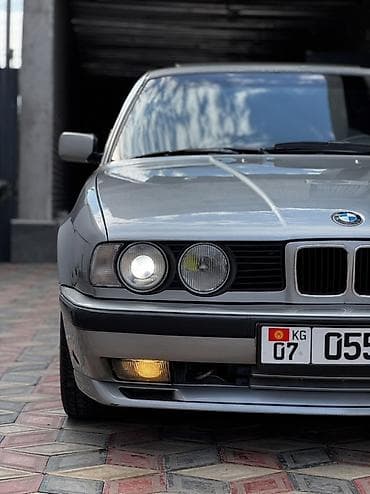 света музука: BMW 5 series: 1989 г., 2.8 л, Механика, Бензин, Седан — 4