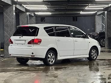 Транспорт: Toyota Ipsum: 2003 г., 2.4 л, Автомат, Бензин, Минивэн — 5
