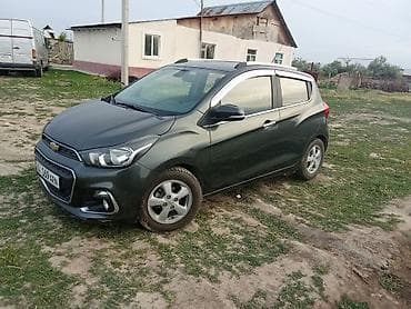 дешёвые машина: Chevrolet Spark: 2017 г., 1 л, Вариатор, Бензин, Хэтчбэк — 2