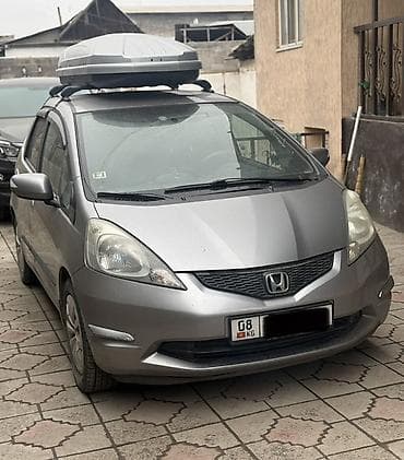 golf v: Honda Jazz: 2009 г., 1.3 л, Автомат, Бензин, Хэтчбэк — 3