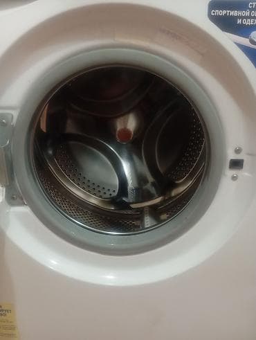 Стиральные машины: Indesit. 5 кг загрузки! Отжим 1.000 оборотов! Работает тихо, стирает — 5