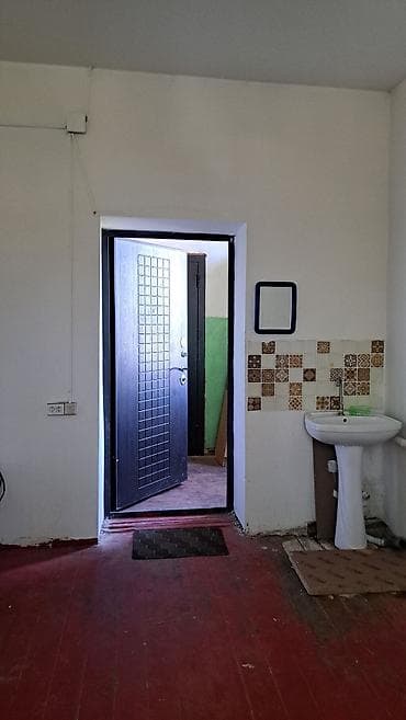 без депозит: 18 м², Без мебели — 2