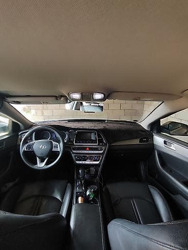 мерседес бенс а: Hyundai Sonata: 2022 г., 2 л, Автомат, Газ, Седан — 5