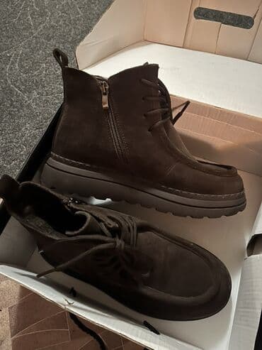 обувь ручной работы: Замшевые ботинки темно-коричневого цвета. Срочно саьылат - Материал — 2