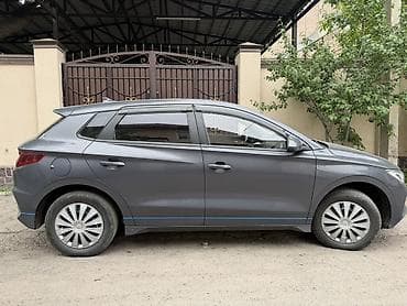 BYD: BYD E2: 2021 г., Электромобиль, Хэтчбэк — 3