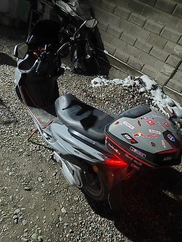 мотороллер с кабиной купить: Макси-скутер 50 куб. см, Бензин, Б/у — 3