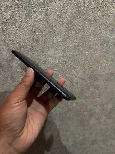 экран для компьютера: Poco Pocophone F1, Б/у, 128 ГБ, цвет - Черный, 2 SIM — 3