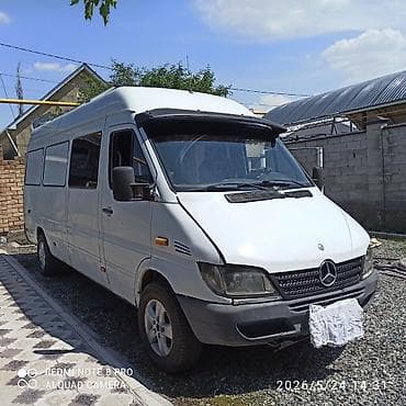 галовка спринтер: Легкий грузовик, Mercedes-Benz — 4