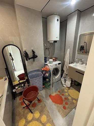 светы для дома: Продается 2-комнатная квартира, 74м², район Аламединского рынка — 5