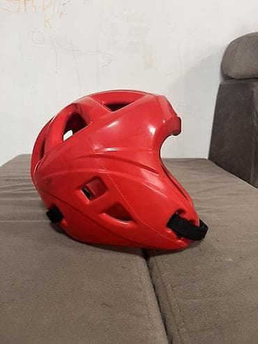 top ten: Защитный шлем Top Ten (кикбоксинг/таэквондо/карате), красный - Бренд — 4