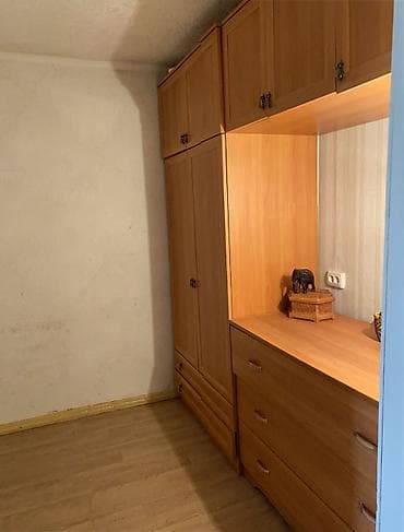 2 bedroom: 2 комнаты, 45 м², Пишпек 104 серия, 4 этаж, Старый ремонт — 4
